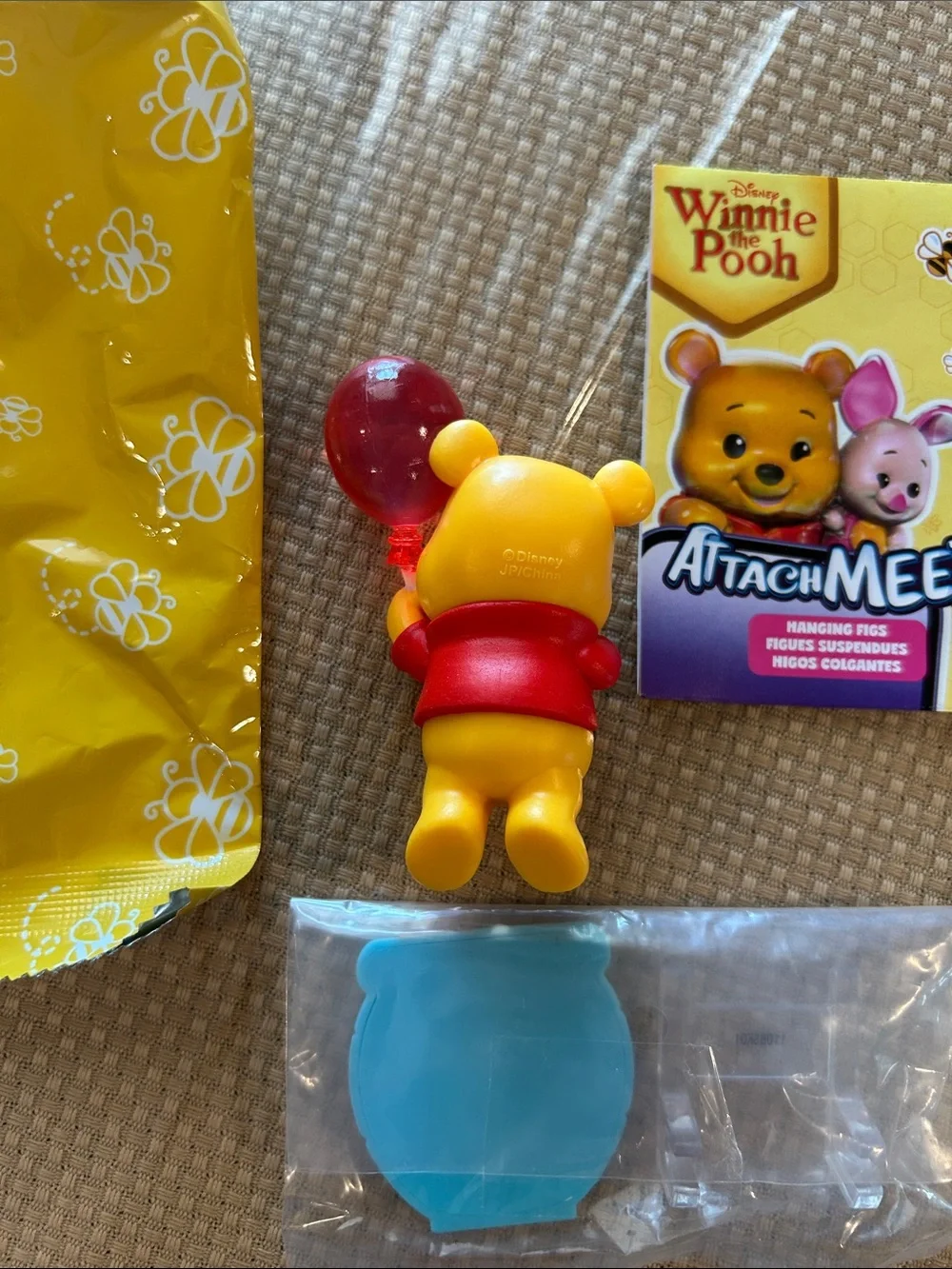 Winnie the Pooh with Red Ballon Attachmeez